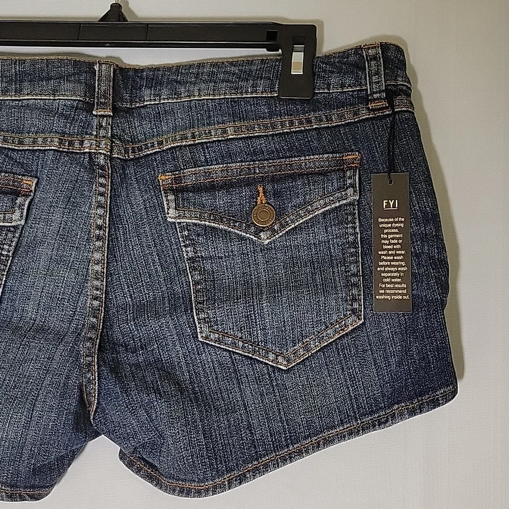 Victoria's Secret London Jeans Short Sz 8 - Picture 4 of 5